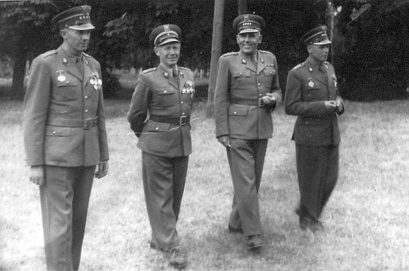 Hryniewiecki, Pankiewicz, Szymaski i n/n